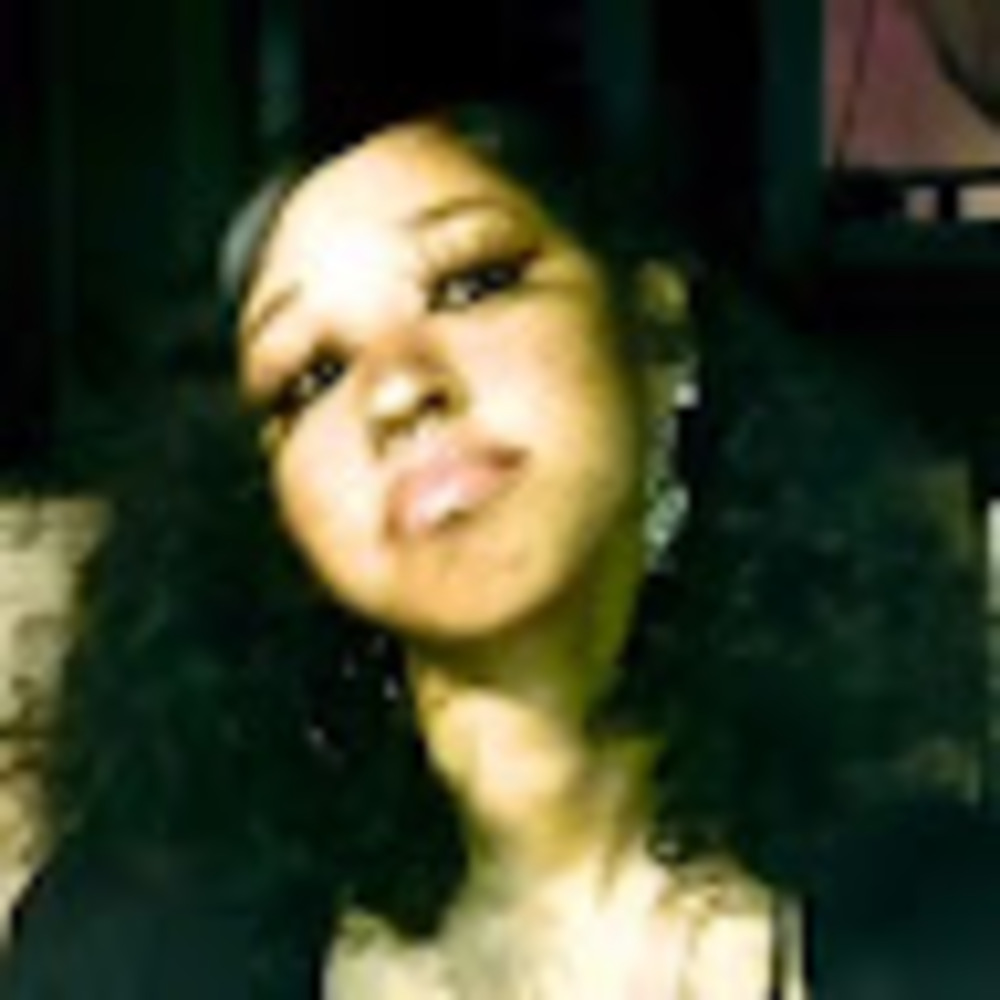 Meet your Posher, Camille